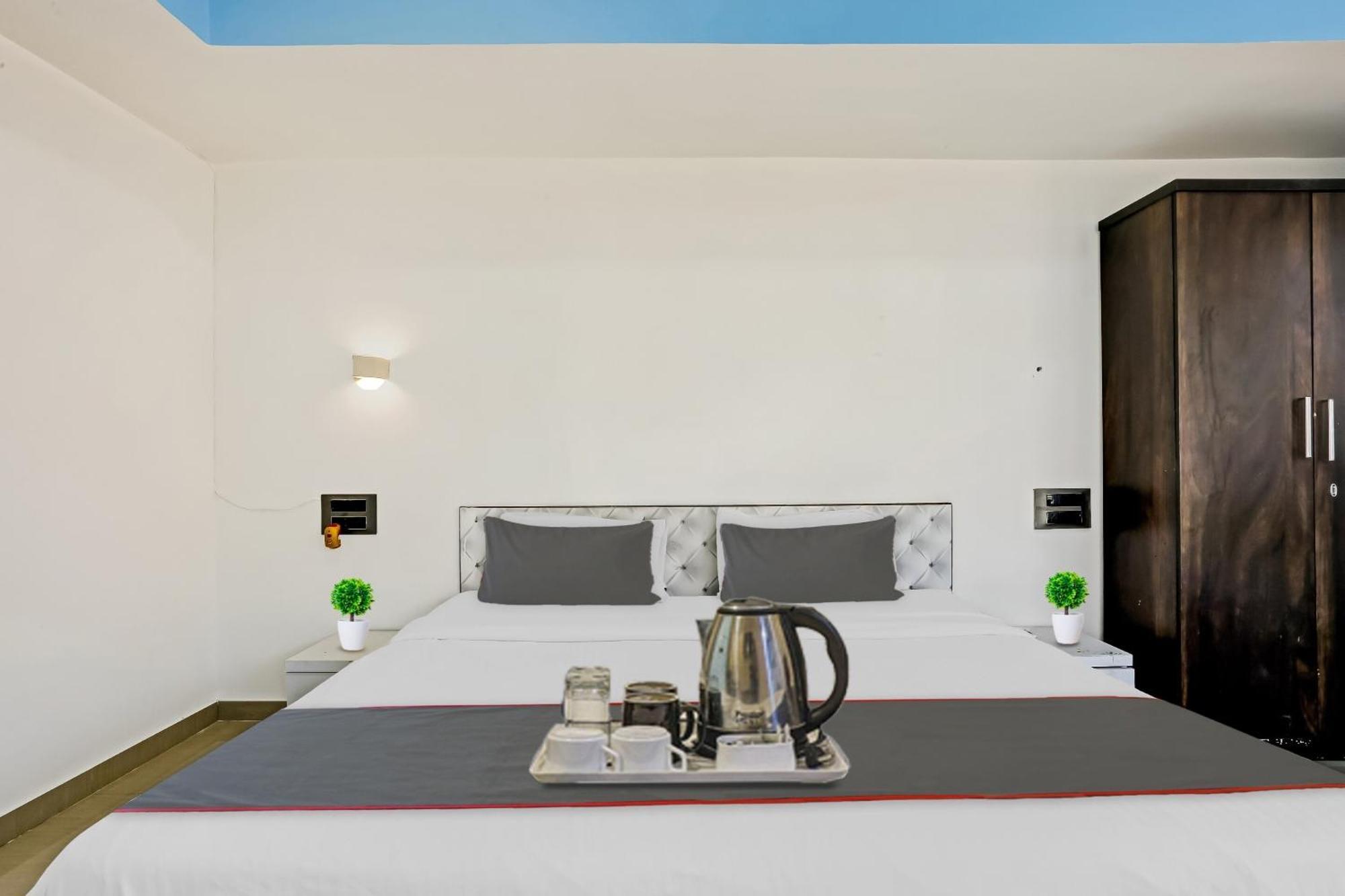 Oyo Salt House Hotell Mumbai Exteriör bild