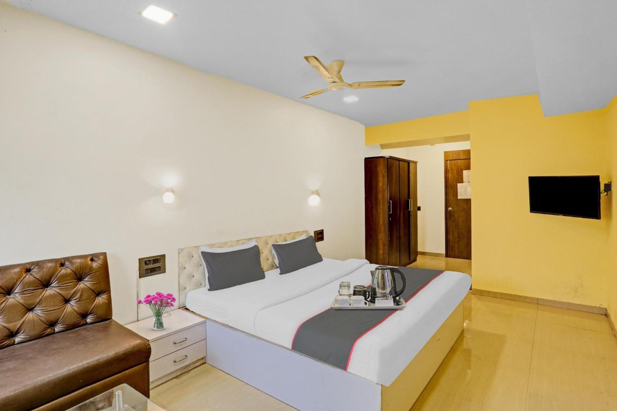 Oyo Salt House Hotell Mumbai Exteriör bild